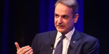 «Εκείνο το βράδυ είδαμε το πιο άσχημο πρόσωπο της χώρας στον εθνικό καθρέφτη»