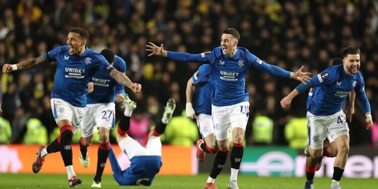 Η Ρέιντζερς «πέταξε έξω» στα πέναλτι την Φενέρ του Μουρίνιο