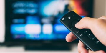 Ποιος έκοψε πρώτος το νήμα στην prime time της Παρασκευής;