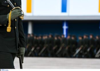 Ένοπλες Δυνάμεις: Από 13% έως 20% οι αυξήσεις στις αποδοχές των ένστολων