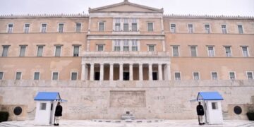 Ανθεκτικότητα της ελληνικής οικονομίας το 2024 εν μέσω παγκόσμιων προκλήσεων και ενίσχυσης των εξαγωγών