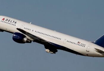 Αποφεύχθηκε στο παρά πέντε σύγκρουση Airbus της Delta Air Lines με στρατιωτικό αεροσκάφος στην Ουάσινγκτον