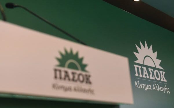 Η υιοθέτηση πιο σκληρής ρητορικής του νέου υπουργού Μετανάστευσης και Ασύλου δεν μπορεί να κρύψει τα αδιέξοδα της κυβερνητικής πολιτικής