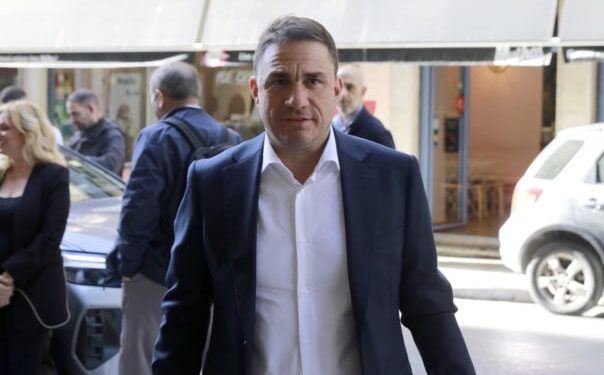 «Το πιο σύντομο ανέκδοτο να μιλά για αξιολόγηση και αξιοκρατία η ΝΔ των ρουσφετιών, της γαλάζιας συνέντευξης και των αναθέσεων»