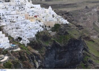 Σαντορίνη: Σε ισχύ έκτακτα μέτρα για 2 μήνες