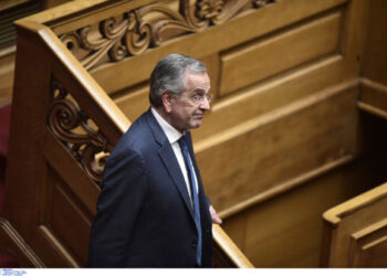 Βουλή: Ποιοι ήταν οι 3 βουλευτές της Νέας Δημοκρατίας που χειροκρότησαν τον Αντώνη Σαμαρά