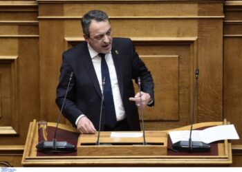 Βουλή – Βασίλης Στίγκας: «Ας κάνουμε πρόταση μομφής και κατά της αντιπολίτευσης