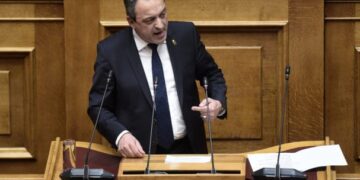 Βουλή – Βασίλης Στίγκας: «Ας κάνουμε πρόταση μομφής και κατά της αντιπολίτευσης