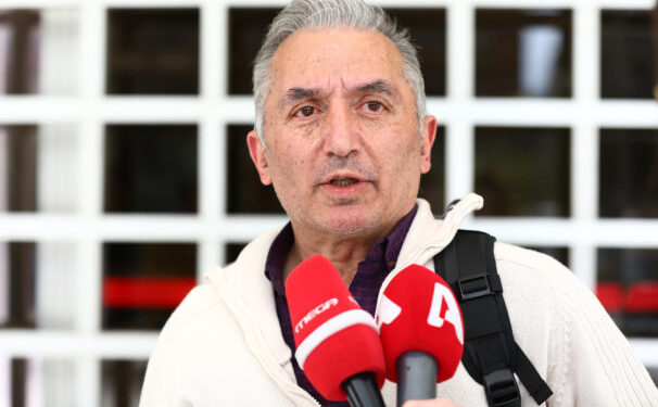 Τέμπη: Σύζυγος θύματος κατέθεσε μήνυση στον Άρειο Πάγο κατά Τασούλα και Μητσοτάκη