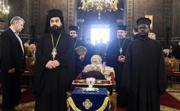 Δείτε live: Η Θεσσαλονίκη αποχαιρετά τον μακαριστό Μητροπολίτη Άνθιμο