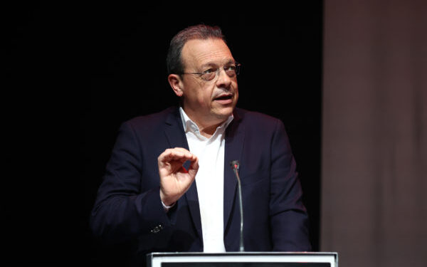 «Κοινωνική και εθνική ανάγκη η προοδευτική απάντηση με προγραμματική βάση»