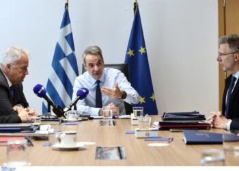 Δέσμευση της κυβέρνησης να πρωτοστατήσει στον διάλογο για τις επιστροφές