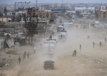 Γαλλία, Γερμανία και Βρετανία κάνουν έκκληση για «άμεση επιστροφή» στην κατάπαυση του πυρός