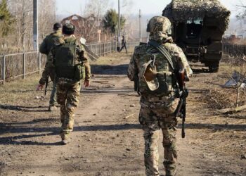 Ένας νεκρός στη Χερσώνα και 12 τραυματίες στην πόλη Κριβί Ριχ από ρωσικά πλήγματα