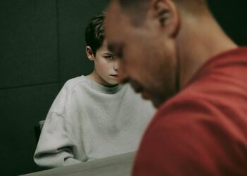 Adolescence: Γιατί οι γονείς βρέθηκαν σε κατάσταση «πανικού» με τη δημοφιλή σειρά του Netflix