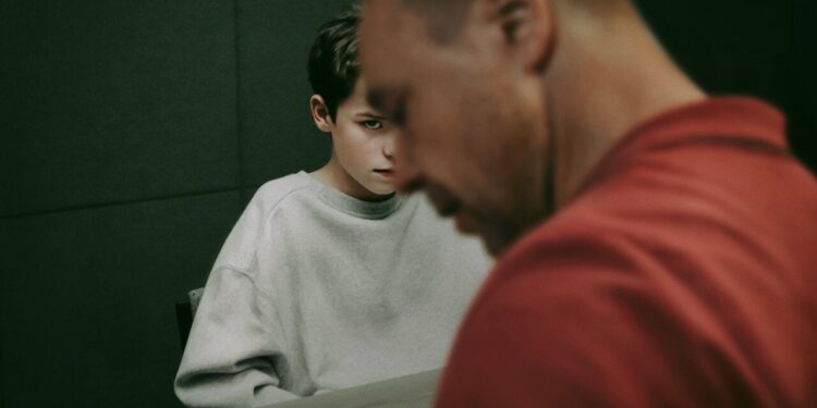 Adolescence: Γιατί οι γονείς βρέθηκαν σε κατάσταση «πανικού» με τη δημοφιλή σειρά του Netflix