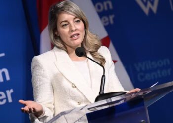 «Υπαρξιακή απειλή» για τον Καναδά οι δασμοί που εξήγγειλε ο Τραμπ