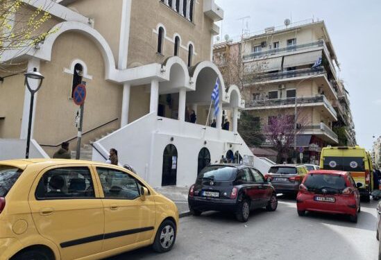 Κυριακή της Σταυροπροσκυνήσεως: Αναστάτωση σε εκκλησία της Αθήνας