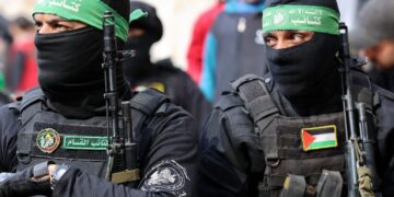 Ζητά την «άμεση» έναρξη συνομιλιών για τη δεύτερη φάση της εκεχειρίας στη Γάζα