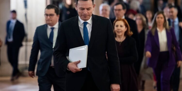 Πορτογαλία: Κατέρρευσε η κυβέρνηση – Μία ανάσα από τις πρόωρες εκλογές η χώρα