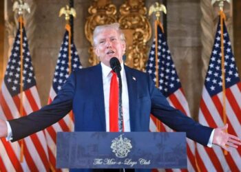 Με διάταγμα Τραμπ τα αγγλικά αναγνωρίζονται ως η επίσημη γλώσσα της χώρας