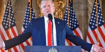 Με διάταγμα Τραμπ τα αγγλικά αναγνωρίζονται ως η επίσημη γλώσσα της χώρας