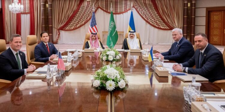 Τι αλλαγές φέρνει το «ναι» της Ουκρανίας στους Αμερικανούς για εκεχειρία με την Ρωσία