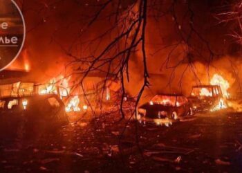 Τέσσερις νεκροί σε πλήγματα της Ρωσίας στην Ντομπροπίλια