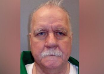 Θανατοποινίτης τουφεκίζεται από εκτελεστικό απόσπασμα για πρώτη φορά μετά το 2010