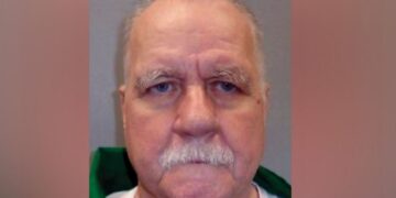 Θανατοποινίτης τουφεκίζεται από εκτελεστικό απόσπασμα για πρώτη φορά μετά το 2010