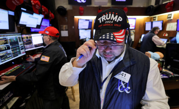 «Βουτιά» στη Wall Street: Οι δασμοί Τραμπ πανικοβάλλουν τις αγορές και «εξαϋλώνουν» 4 τρισ. δολάρια