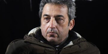 Παύλος Ασλανίδης: «Πήγαμε να δώσουμε οξυγόνο και μας έκαψαν τα πνευμόνια 100 μέτρα από τη Βουλή»