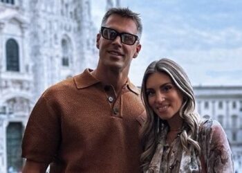 Ταξίδι-αστραπή στην Ιταλία για να απολαύσει τον Μπρούνο Τσερέλα στο παρκέ