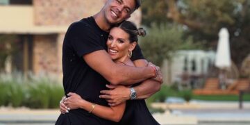 Μπρούνο Τσερέλα: Η φωτογραφία με την Αθηνά Οικονομάκου και το τρυφερό μήνυμα στα ελληνικά