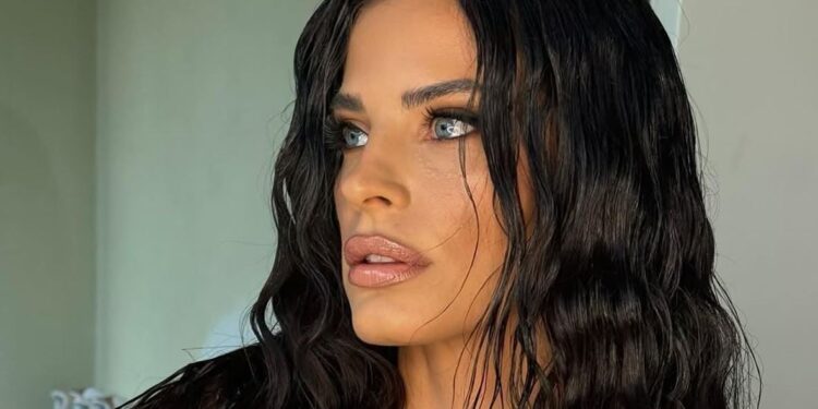 Χριστίνα Μπόμπα: Η εξομολόγηση για το διαζύγιο των γονέων της