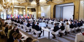 «Όχι» από Γαλλία, Βρετανία, Γερμανία στην άρση των κυρώσεων κατά της Ρωσίας