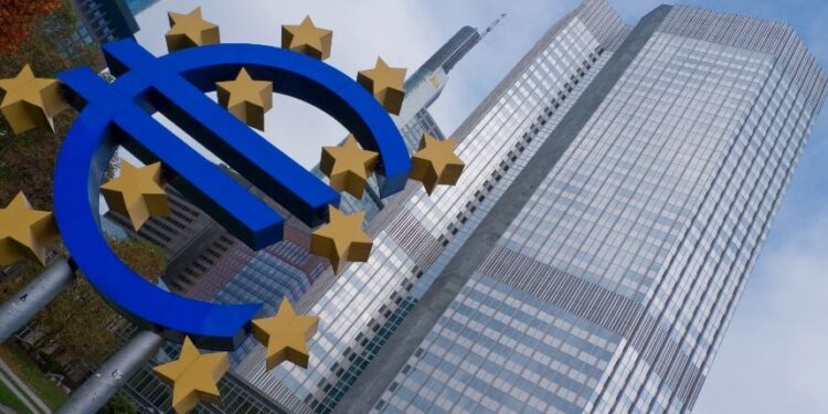 Έρχεται νέα μείωση των επιτοκίων