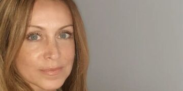 Ελίνα Κέφη: «Μπορούσα να καπνίσω δυόμισι πακέτα τσιγάρα την ημέρα