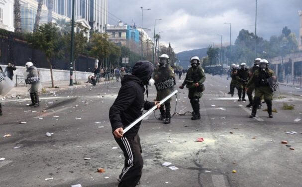 Συλλαλητήριο στην Αθήνα για τα Τέμπη: Τέσσερις δικογραφίες για τους συλληφθέντες