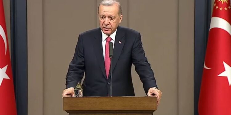 Ερντογάν: Χαιρετίζει τη συμφωνία Κούρδων – Δαμασκού