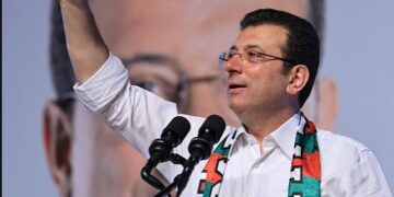 Συνελήφθη και κρατείται ο Εκρέμ Ιμάμογλου