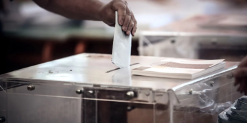 Δημοσκόπηση PULSE: Πρώτη η ΝΔ, στη δεύτερη θέση ΠΑΣΟΚ και Πλεύση Ελευθερίας