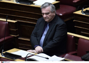 «Άλλο να ηγείσαι σε μια φράξια κι άλλο σε κόμμα»