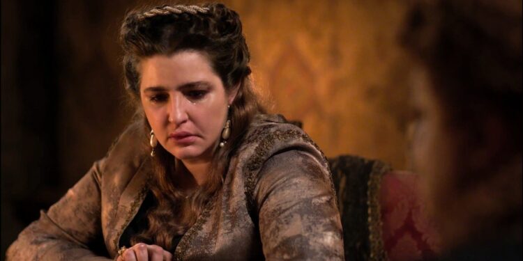 Η Πανδώρα αποκαλύπτει το αληθινό της πρόσωπο