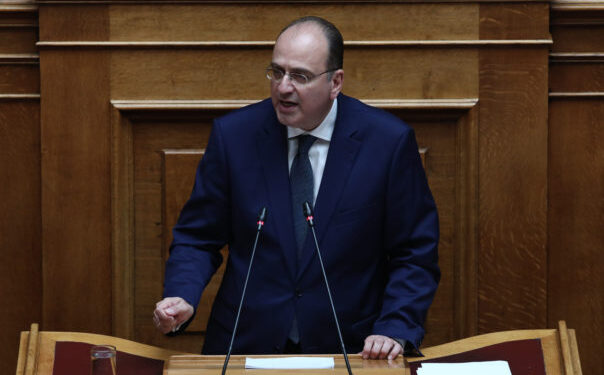 «Πρέπει να περιμένουμε την αυριανή ομιλία του Πρωθυπουργού στην Βουλή μήπως κρύβονται εκπλήξεις»