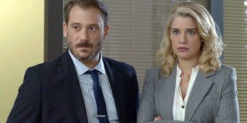 Η Λίζα συναντά τον άνθρωπο που θα της αλλάξει τη ζωή και αυτός δεν είναι ο Πάνος