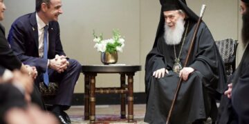 Με τον Πατριάρχη Ιεροσολύμων Θεόφιλο Γ’ συναντήθηκε στο Ισραήλ ο Πρωθυπουργός