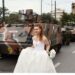 25η Μαρτίου: Στην παρέλαση με… νυφικό