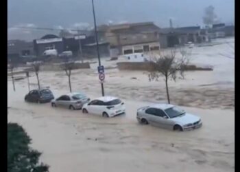 Ισπανία: Εικόνες καταστροφής από καταρρακτώδεις βροχές