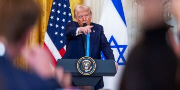 Διακοπή ομοσπονδιακής χρηματοδότησης σε κολέγια και σχολεία που επιτρέπουν «παράνομες» διαδηλώσεις